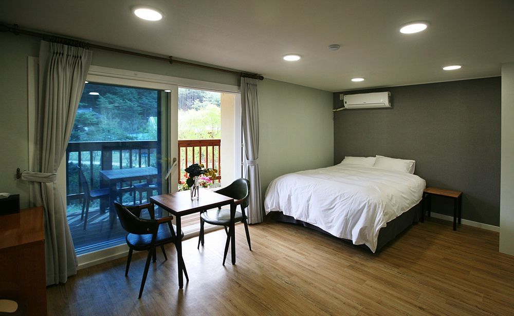 Camp Jirisan Parkview Hotel Gurye Buitenkant foto
